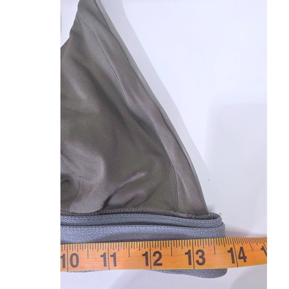 Alo Yoga NADI Sage Green Grey Multi-Strap Cage Sports Bra Size LARGE - Picture 6 of 6